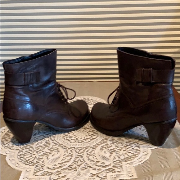 Fidji Shoes | Asra Bootie - Picture 6 of 12